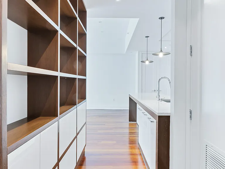 125 N 10th St #S3D — Photo 5
