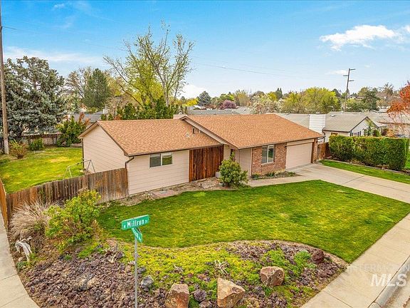 3rd image of 5744 N Millrun Ave