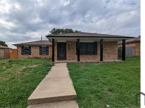 8431 Sugarberry Pl, Dallas, TX 75249