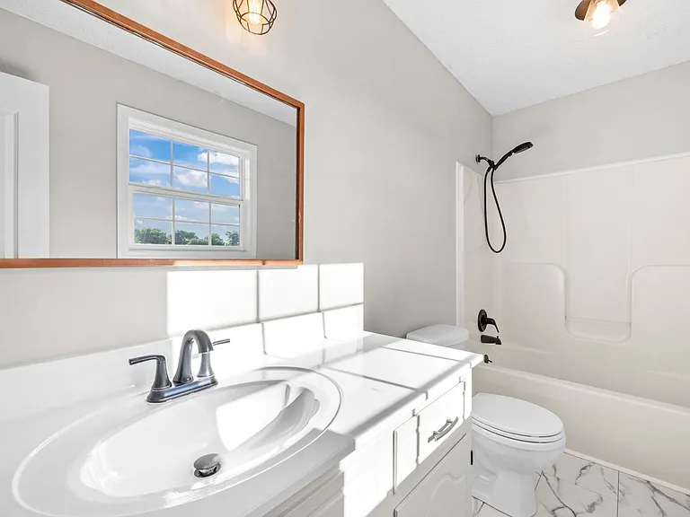 3726 Heather Dr — Photo 9