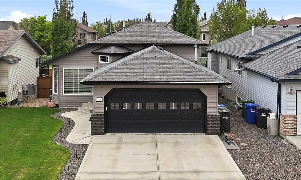 1st image of 101 N Oldring Cres