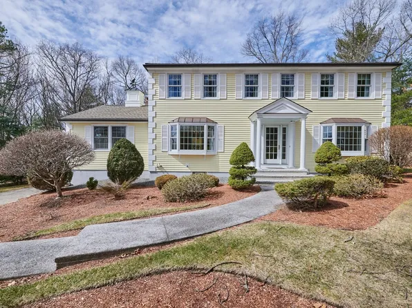 12 Cricket Cir, Andover, MA 01810