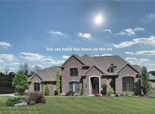 3070 Chestnut Ridge Dr, Jefferson Hills, PA 15025