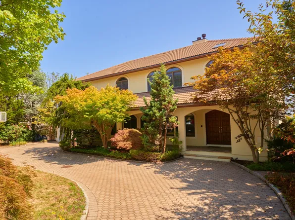 3411 Country Club Road image 1 of 64