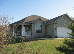 31211 Depot St, Leonidas, MI 49066
