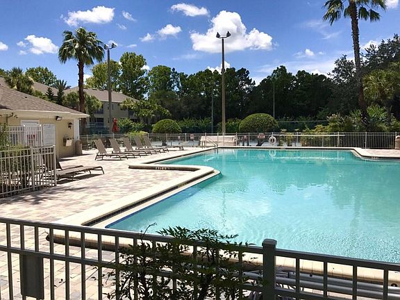 5th image of 4202 Clubside Dr