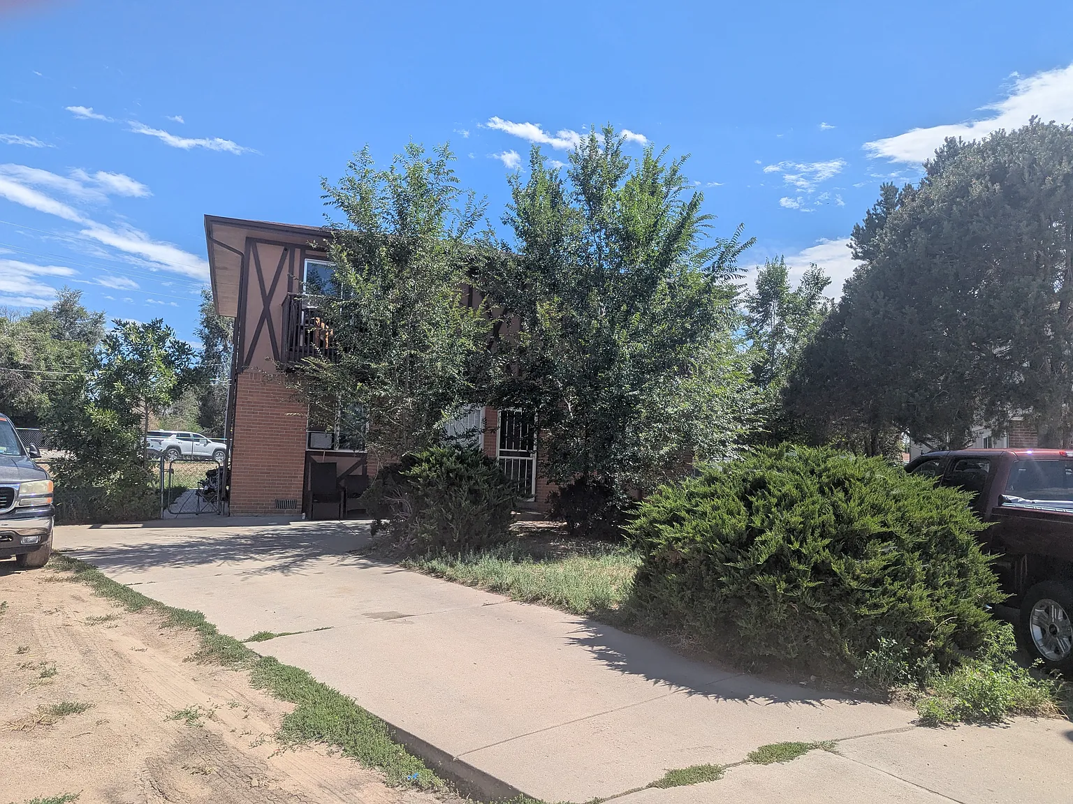 2 bed, 952 sqft, $2,000 — Photo 2
