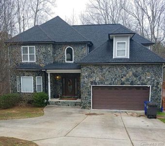 135 Trollingwood Ln, Mooresville, NC, 28117