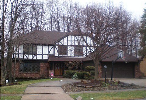 19342 Trillium Trail-CoMoor Colony-Strongsville-Ohio