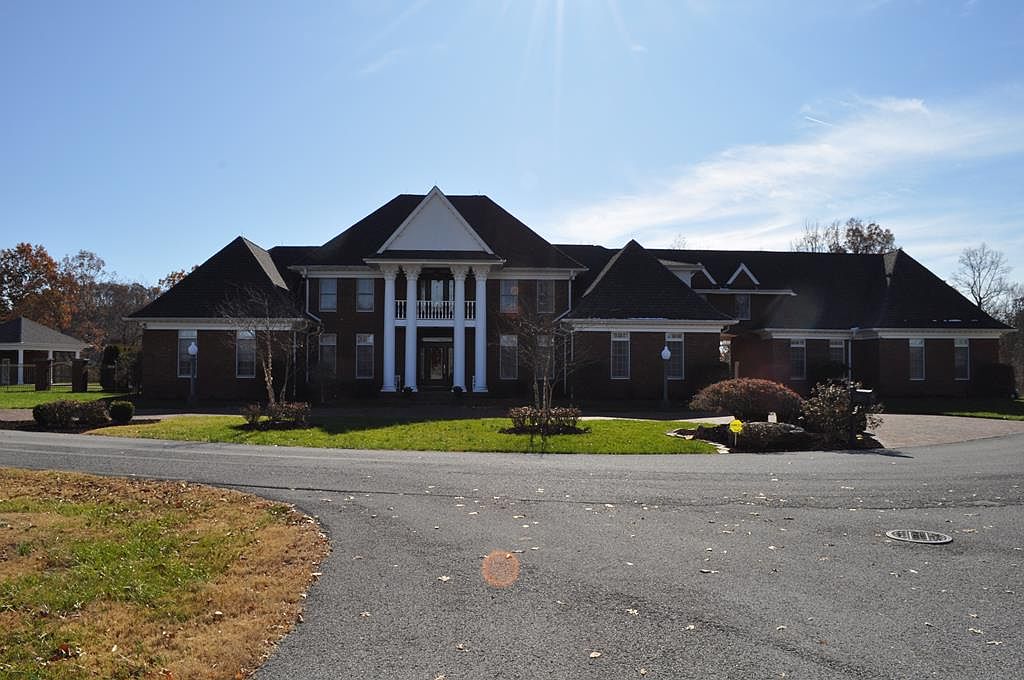 267 W Chloe Ridge Dr, Pikeville, KY 41501 Zillow
