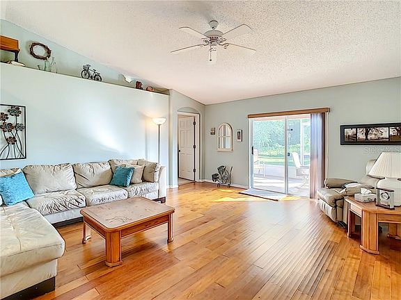 3rd image of 2894 Maldive Ct