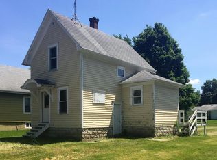 225 W 4th St, Kanawha, IA 50447