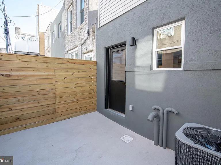 1512 S Beulah St — Photo 22
