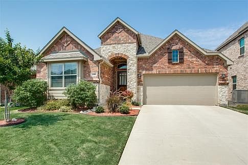 3rd image of 608 Cypress Hill Dr
