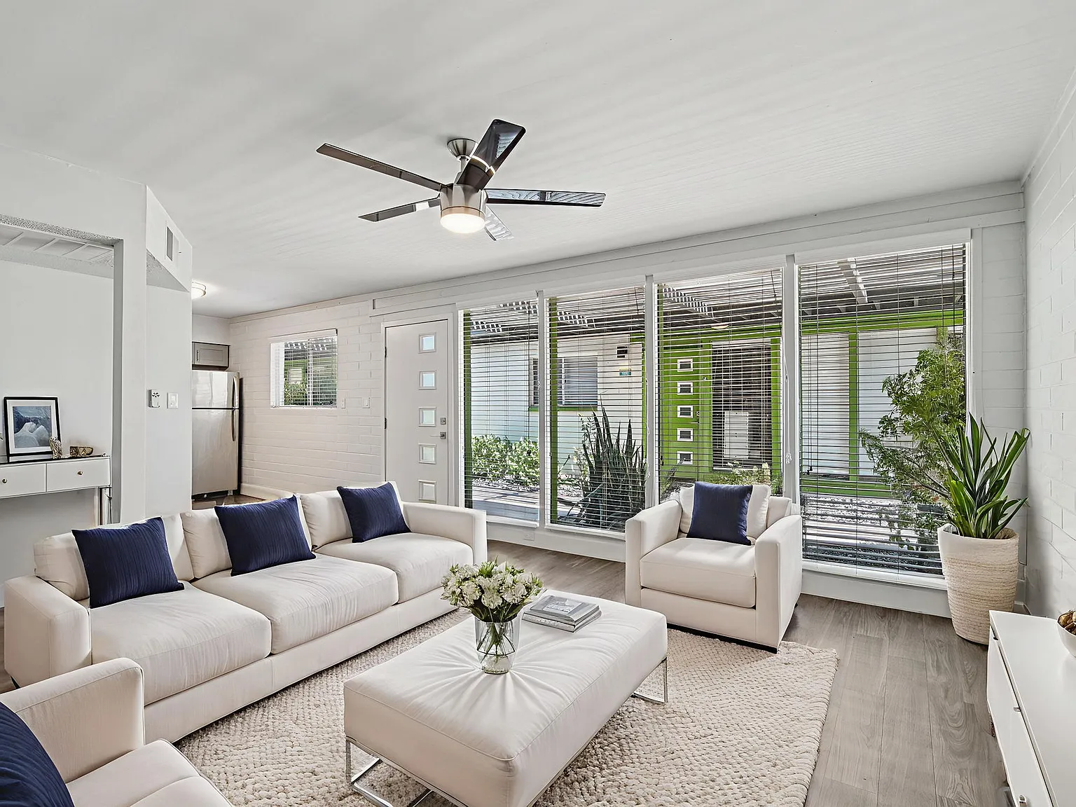 Palm Villas — Photo 1