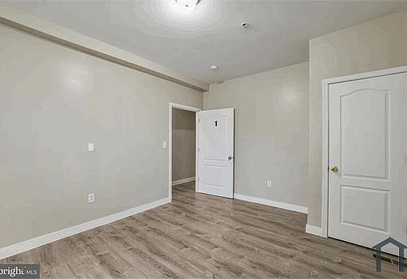 5th image of 302 V St NE APT 1