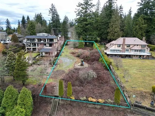 13778 56th Ave, Surrey, BC V3X 2Z8