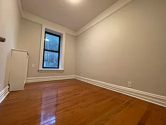 Rented by Hillel Realty Group