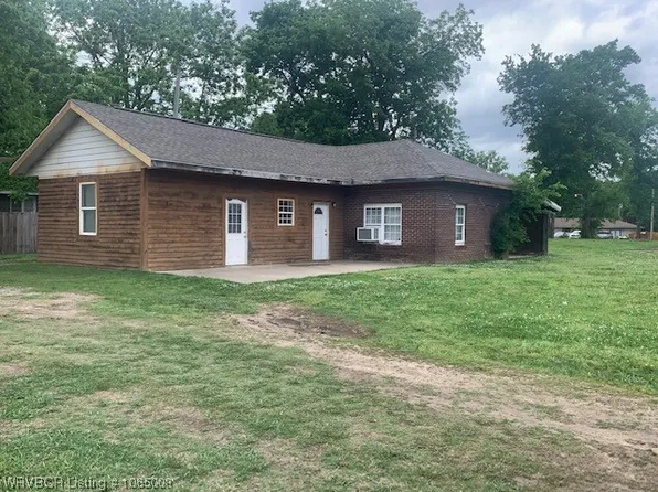 211 W Broadway St, Spiro, OK 74959