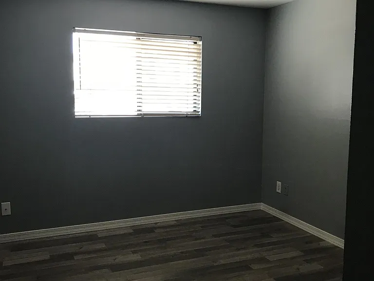 128 E Del Rio Dr — Photo 10