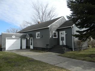 604 N Gaylord Ave, Ludington, MI 49431