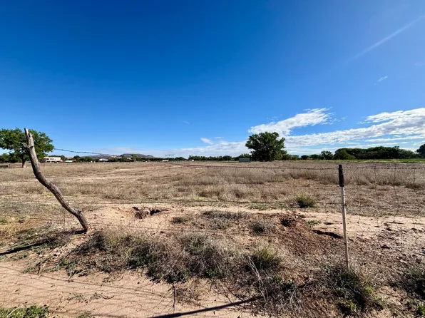 Noah D 2 Ln, Belen, NM 87002