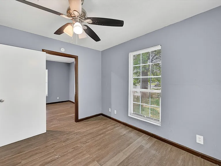 601 Royal St — Photo 17