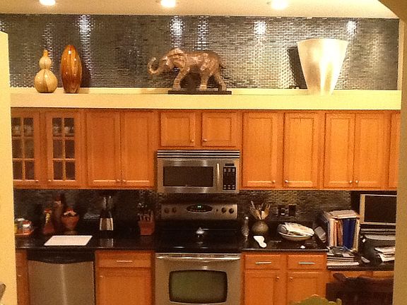 5th image of 98 S Highland Ave Unit 1402