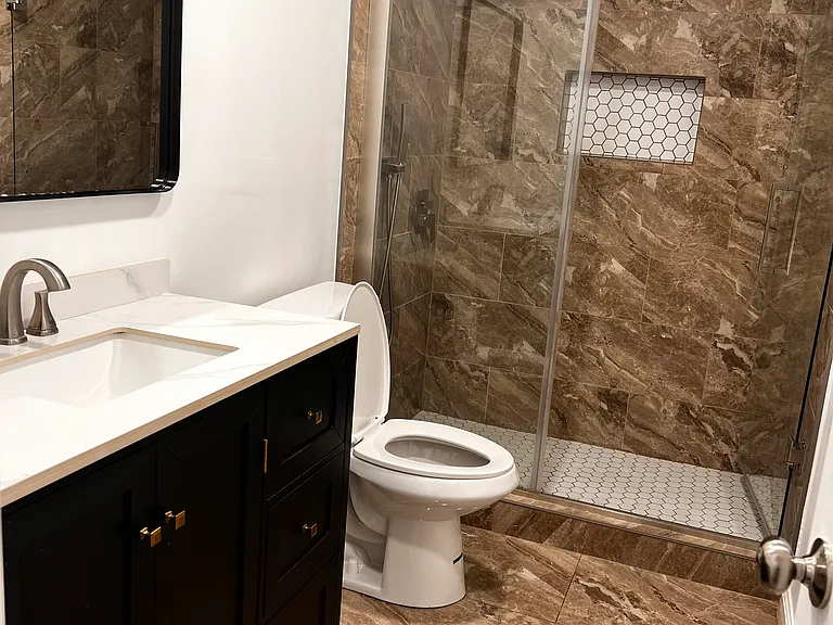1146 Cloverleaf Dr #B — Photo 12