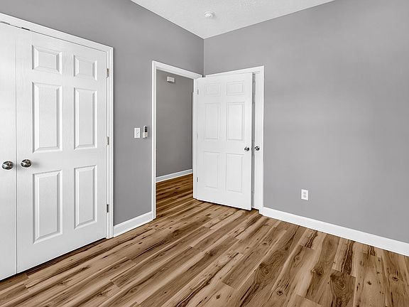 5th image of 148 Westhaven Dr. #10-B