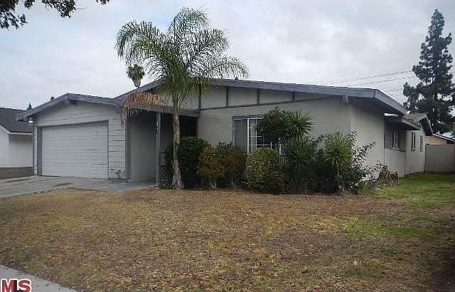 1st image of 419 E Moorehaven Dr