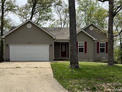 1145 Long Bow Dr, Lake Sherwood, MO, 63357