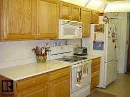 New Kitchen w/ Sill Stone Countertops