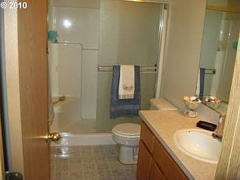 3rd image of 1305 NW 148th St