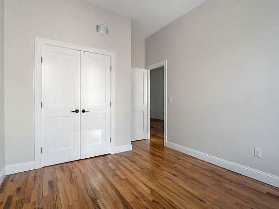 3rd image of 21-27 Washington St #403