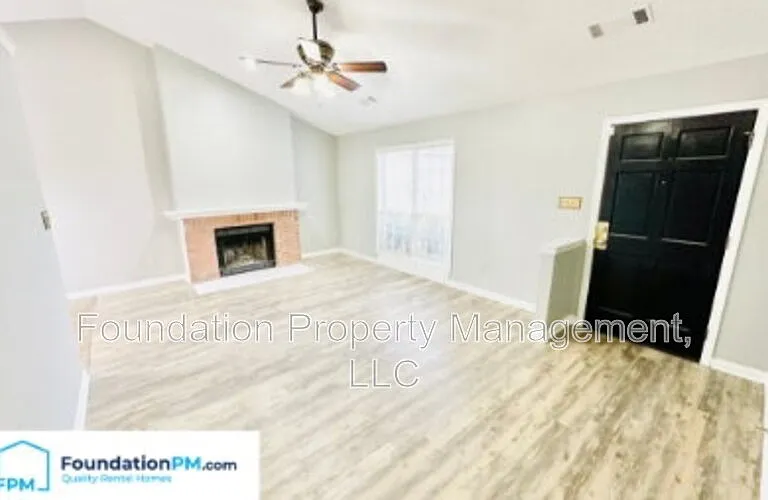 2663 Bay Pointe Cir W — Photo 6