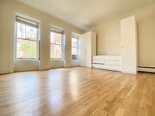 Rented by Corcoran | media 13