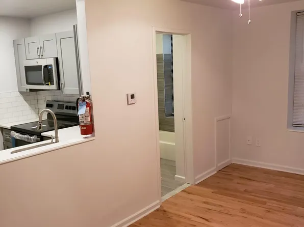 120 N 50th St APT C20, Philadelphia, PA 19139