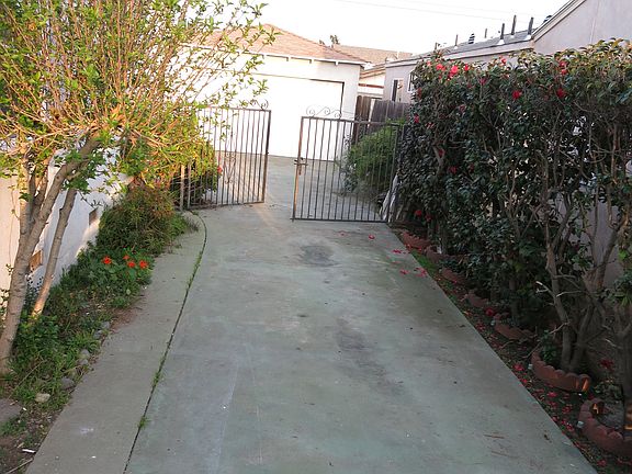 drive way to the 2-car garage (empty)