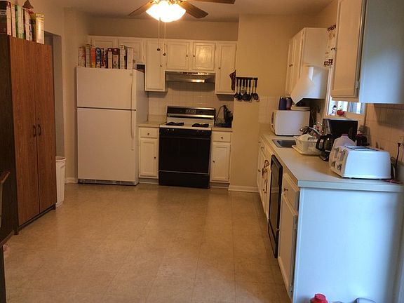 5th image of 515 Abbington Pl