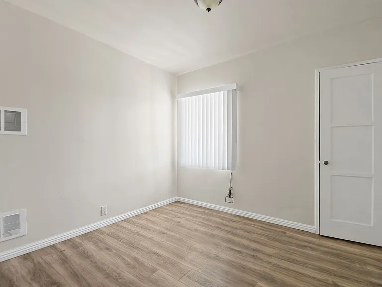 14701 Marigold Ave — Photo 5