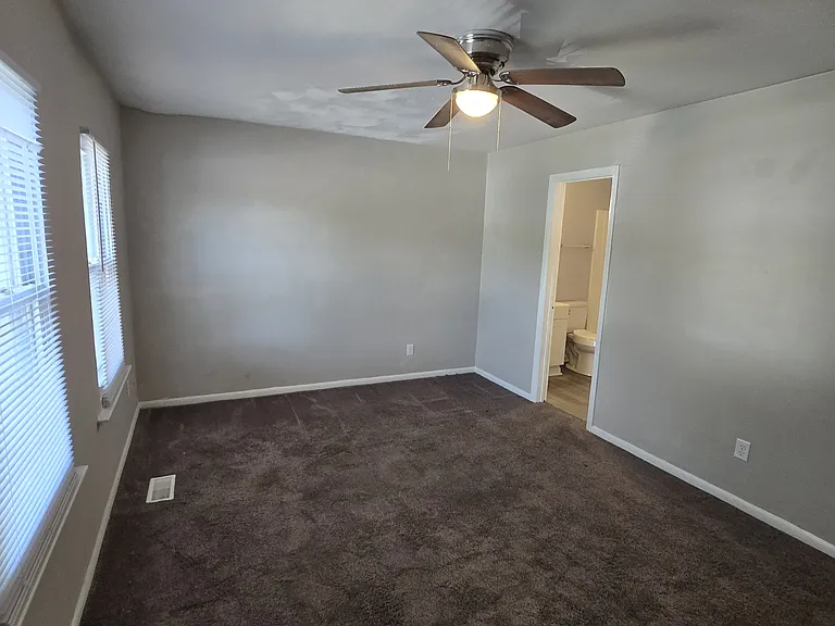 4113 Holly Cove Dr — Photo 4