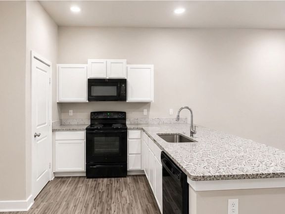 4th image of 9506 Spirit Ave
