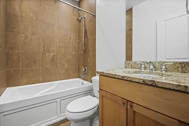 3444 N Halsted St #3 — Photo 12