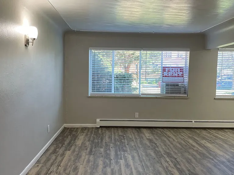 154 W Powers Cir — Photo 22