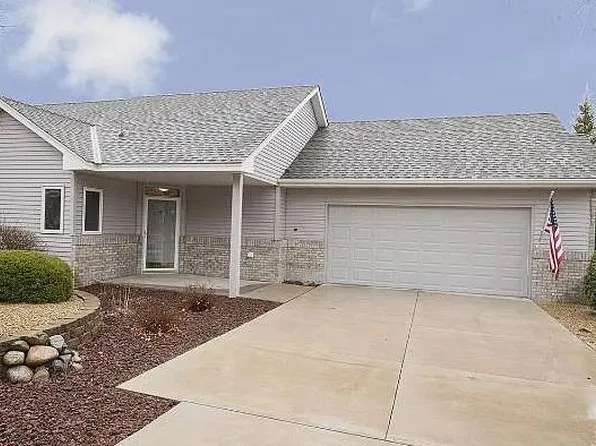 14157 Butternut St NW, Andover, MN 55304