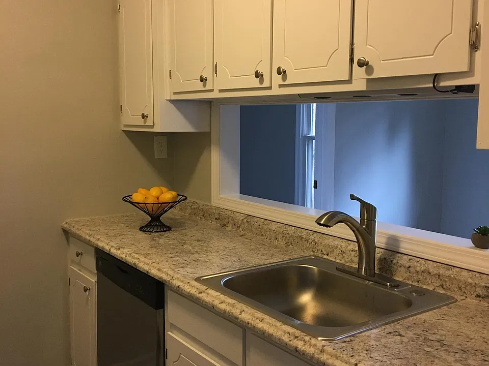 Updated Kitchen. Stainless steel appliances !