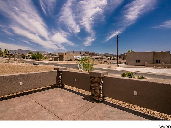 4th image of 3709 Mission South Dr