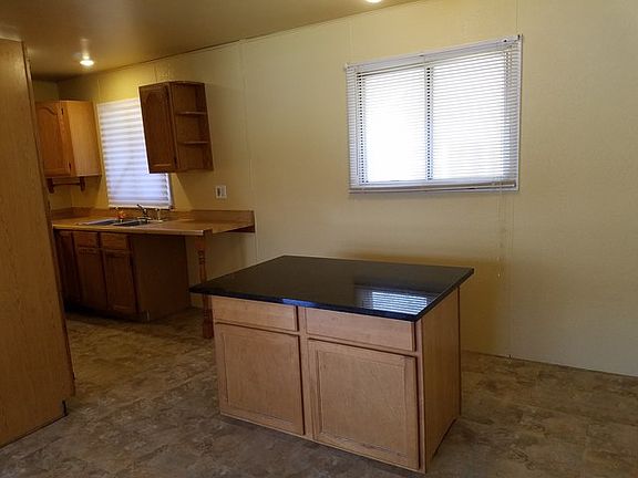 3rd image of 1828 Carmel Blvd