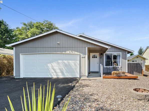 6731 SW Harbor Ave, Lincoln City, OR 97367